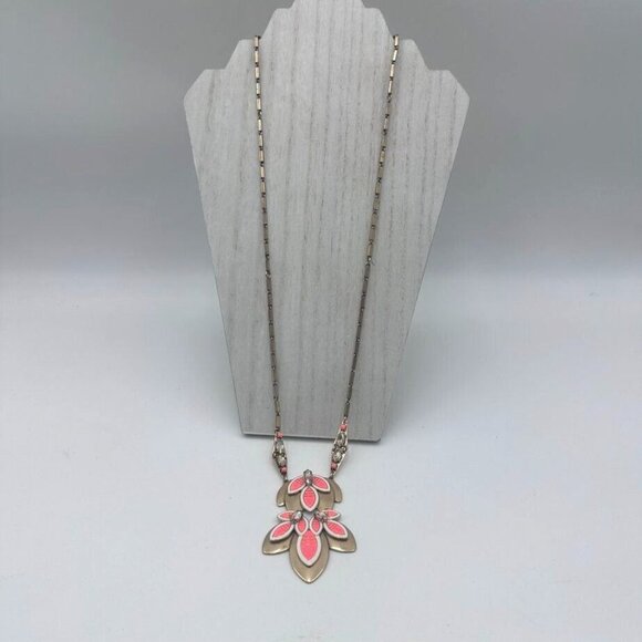 Stella & Dot Necklace 30" Gold Tone Coral Orange White Enamel Trifoil Pendant - Picture 2 of 8